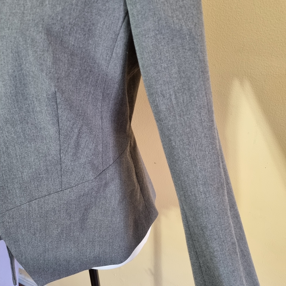 White House Black Market Women Blazer Suit Jacket Gray Color size 6 Used - Picture 4 of 8